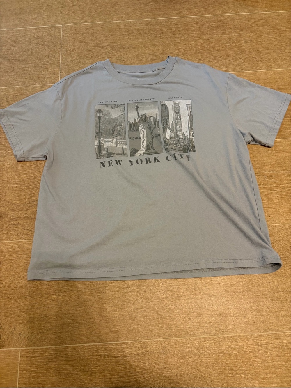 New York City Graphic Tee - Light Gray Short Sleeve